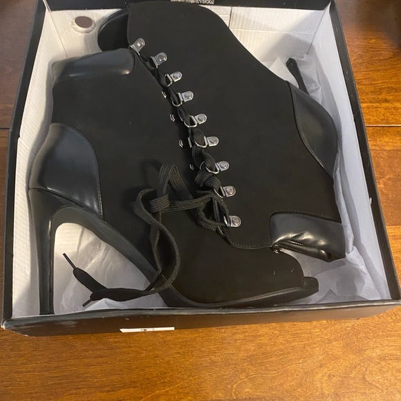 Fashion Nova Wishful Thinking Booties - Picture 1 of 5